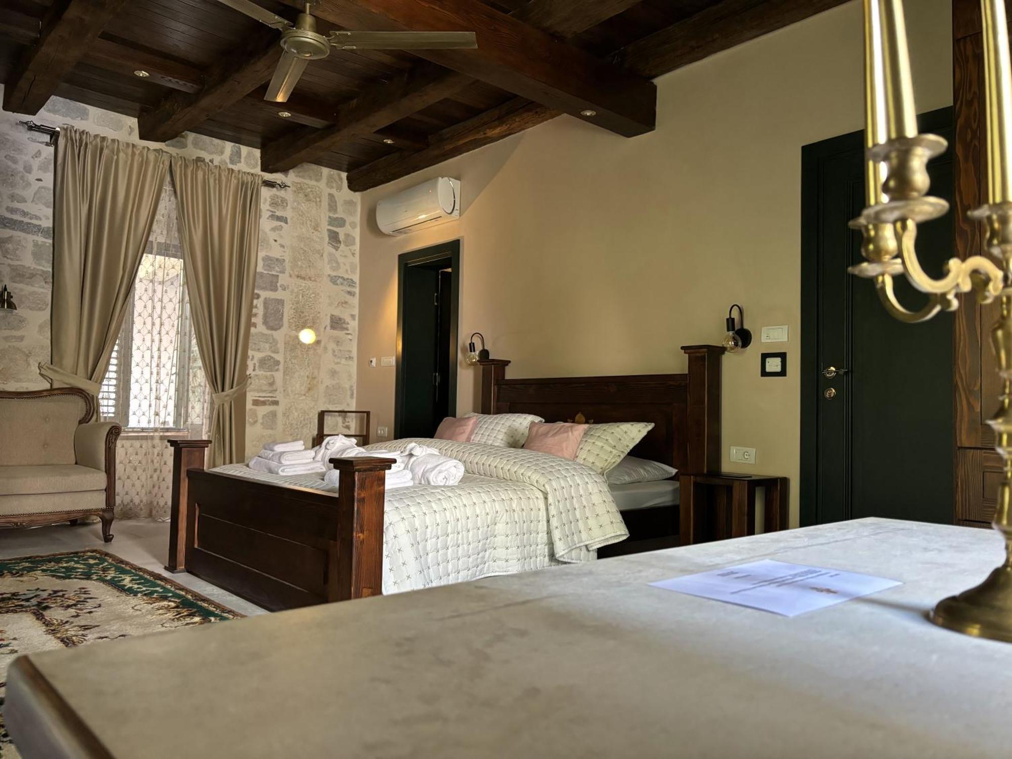 Kazin Supreme Hotel Kotor Bagian luar foto