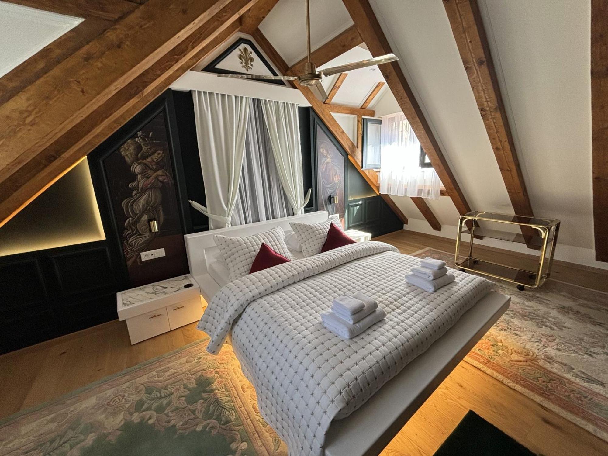 Kazin Supreme Hotel Kotor Bagian luar foto