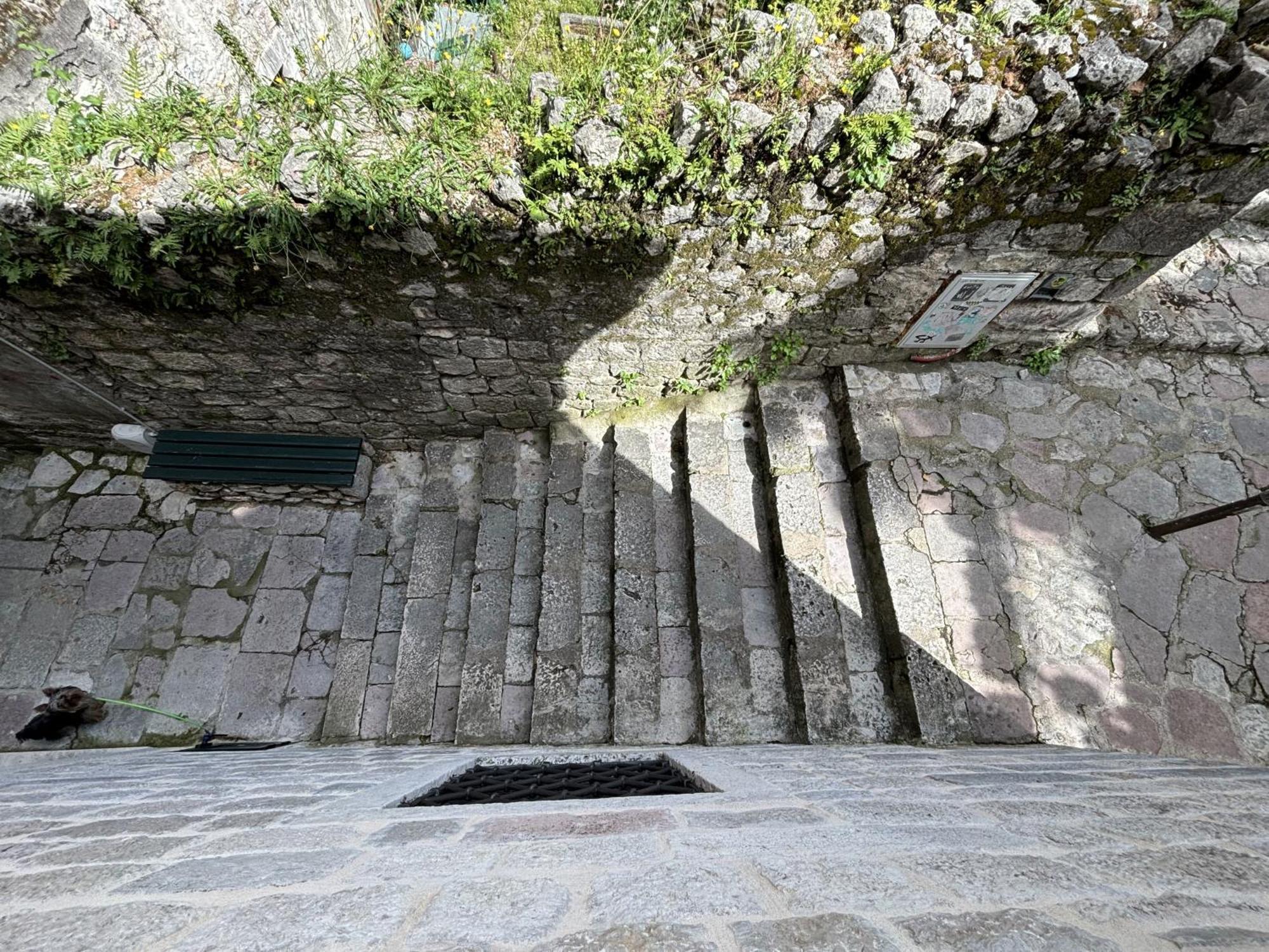 Kazin Supreme Hotel Kotor Ruang foto